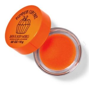 🎃 BBW Pumpkin Cupcake Lip Scrub NEW